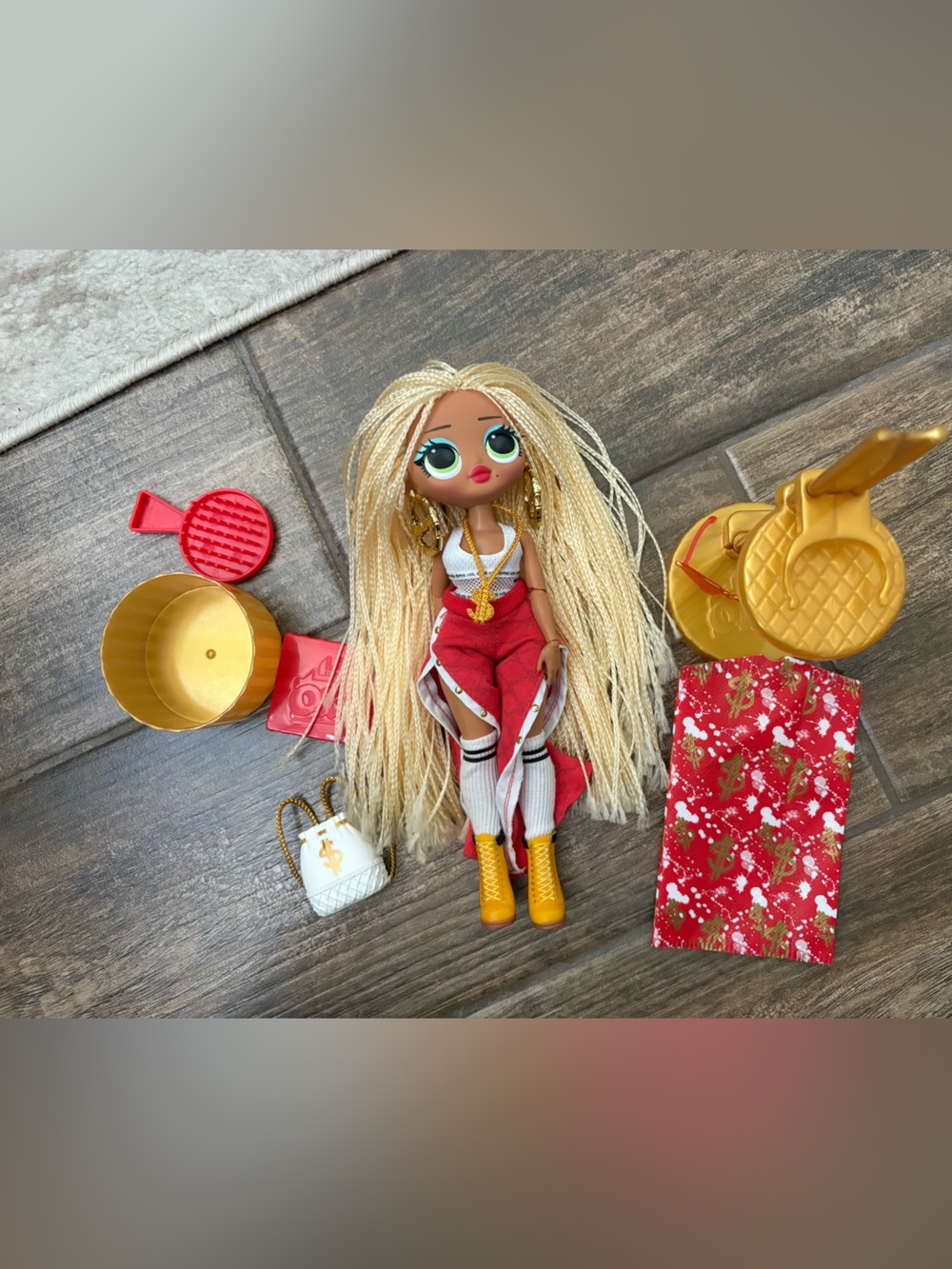L.O.L. Surprise! OMG Swag Doll & Accessories